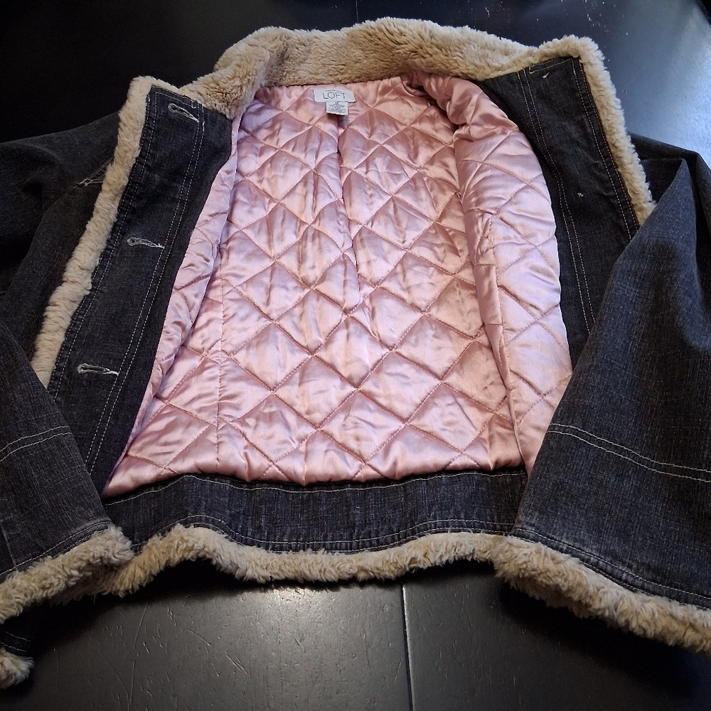 Ann Taylor Loft Denim Jacket With Faux Fur Trim    Size 14 - Picture 15 of 15